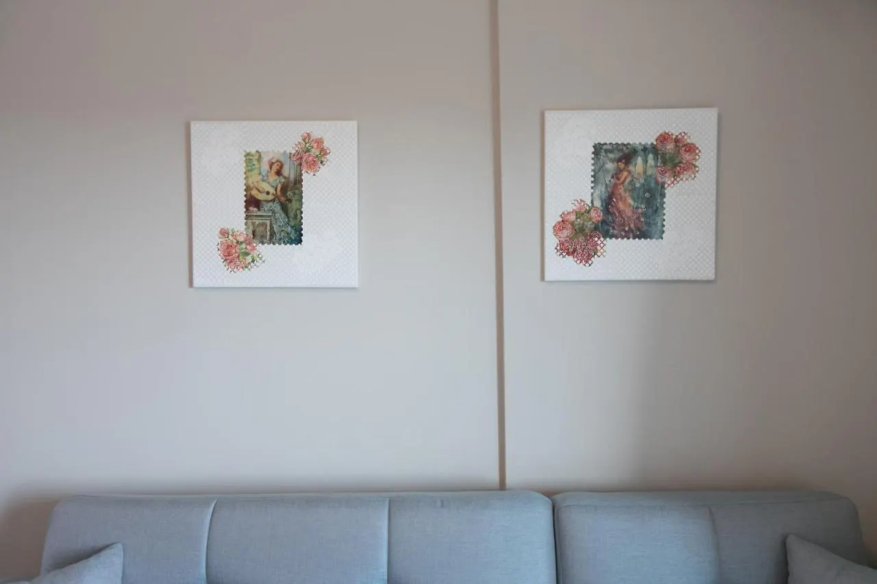 The House Of The Roses Seaview Superior Apartment 2 Gerakini Ferienhaus